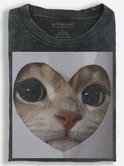 Big-Eyed Cat Heart-Shaped Portrait Vintage Washed T-Shirt