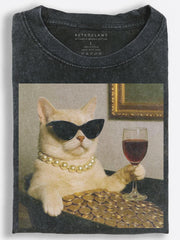 Glamorous Cat with Pearls and Gold Coins Vintage Washed T-Shirt