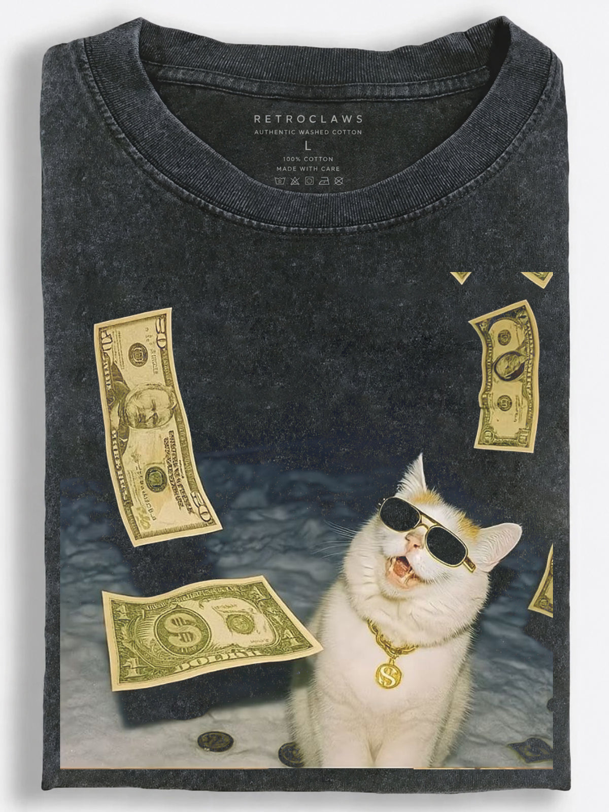 Flashy Retro Hip-Hop Cat Making It Rain in Gold Chains Vintage Washed T-Shirt