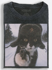 Gritty Retro Soviet Outlaw Cat Dual-Wielding Pistols in the Snow Vintage Washed T-Shirt
