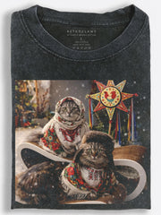 Festive Slavic Folk Cats with a Traditional Christmas Star Vintage Washed T-Shirt