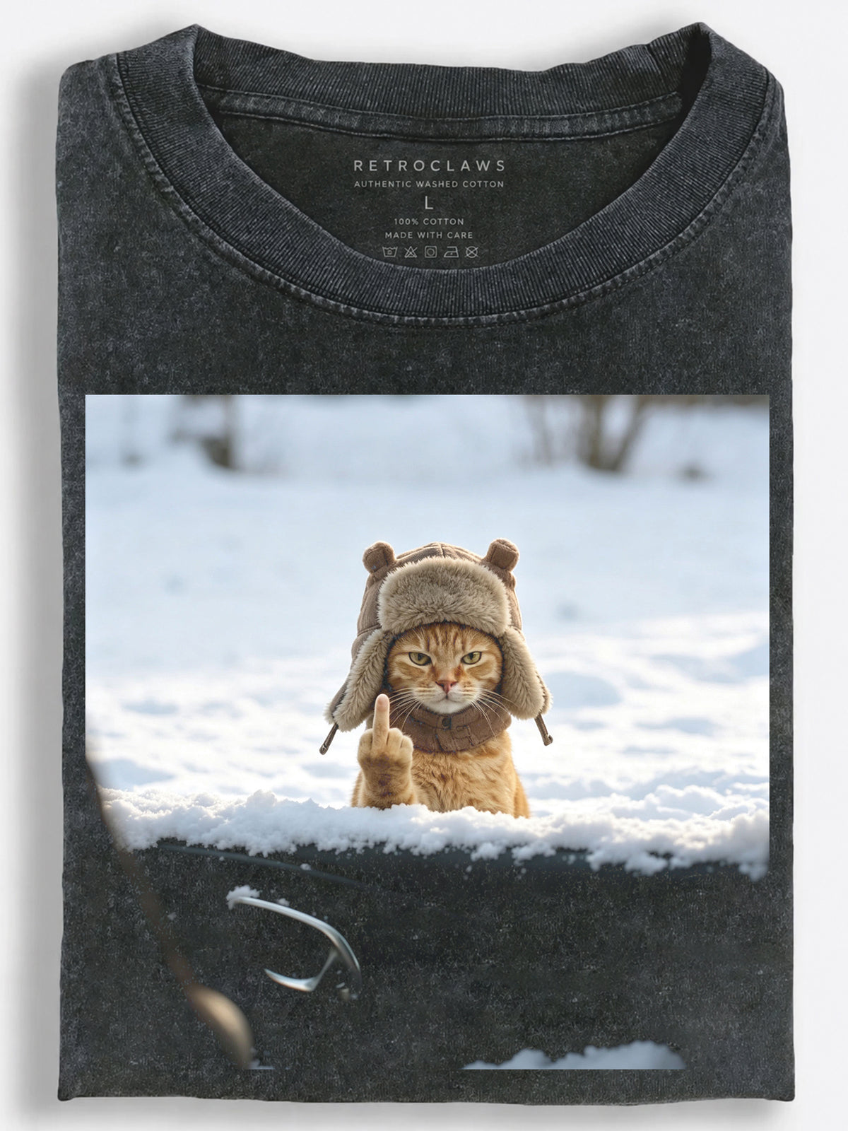Defiant Retro Slavic Cat??£¤s Snowy Middle-Finger Salute Vintage Washed T-Shirt